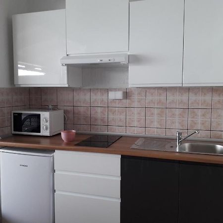 Apartament Mali Delfin Sveti Juraj Zewnętrze zdjęcie