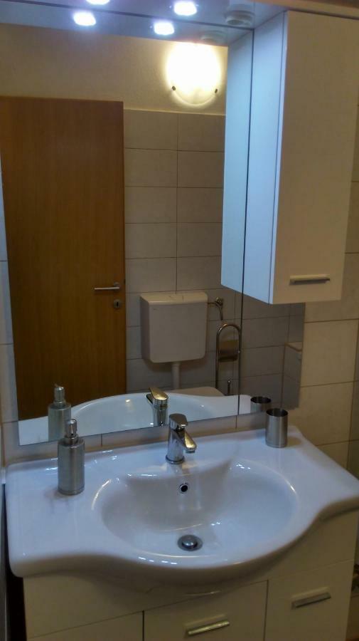 Apartament Mali Delfin Sveti Juraj Zewnętrze zdjęcie