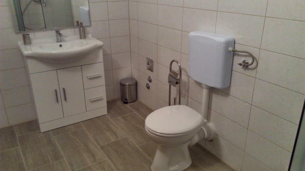 Apartament Mali Delfin Sveti Juraj Zewnętrze zdjęcie