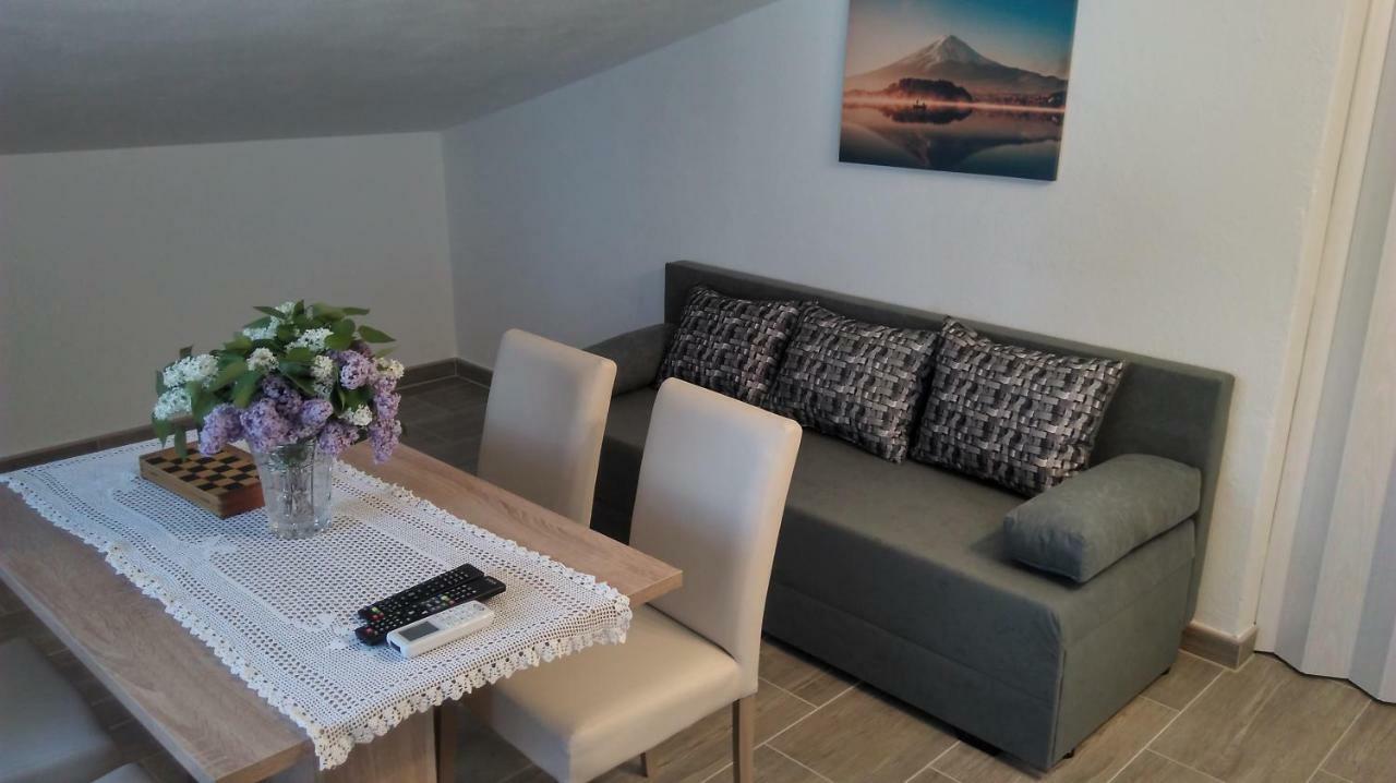 Apartament Mali Delfin Sveti Juraj Zewnętrze zdjęcie